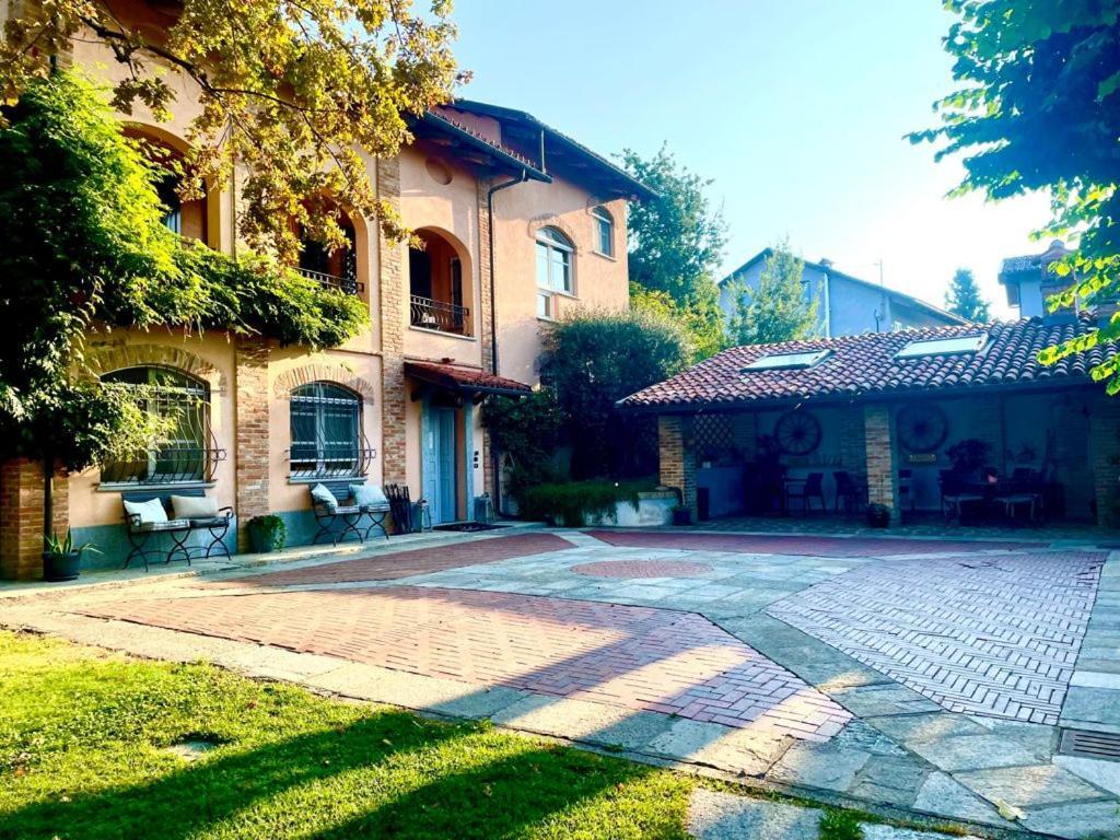 Relais Juliette Hotel La Morra Exterior photo
