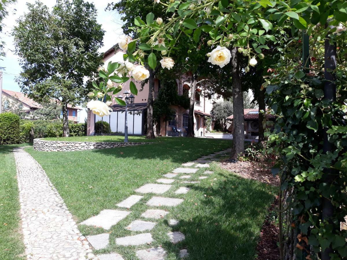 Relais Juliette Hotel La Morra Exterior photo