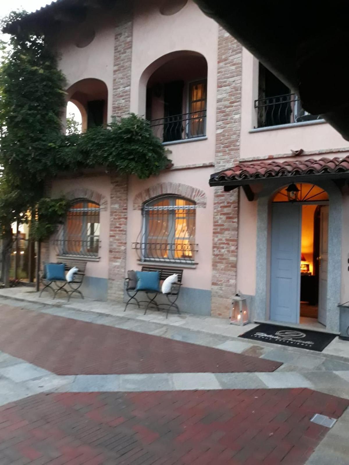 Relais Juliette Hotel La Morra Exterior photo